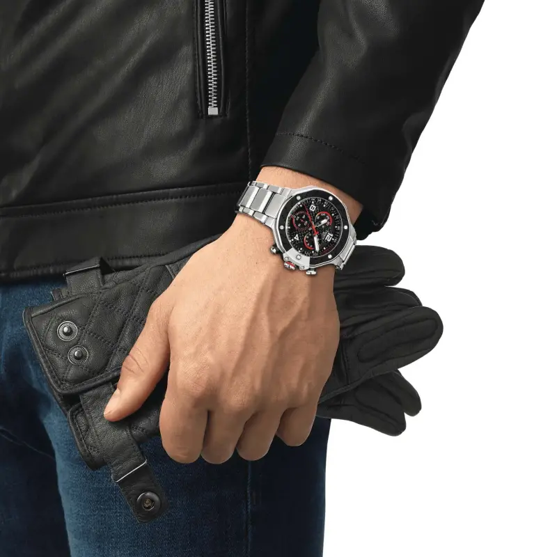 Лимитированная серия гоночных хронографов от TISSOT