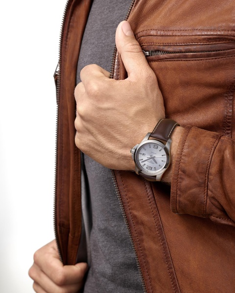LONGINES